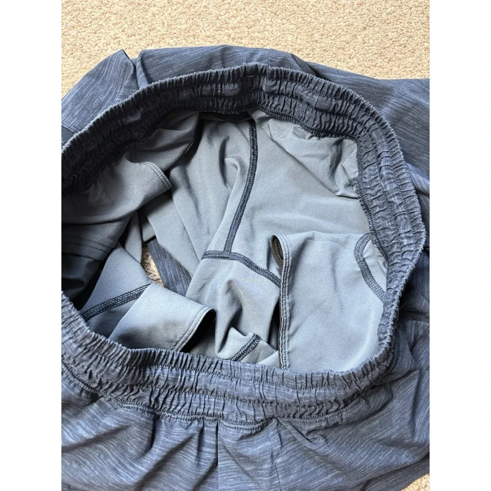 Lululemon Men's Large Pace Breaker Shorts 7" Unlined Navy Blue Athletic Running - Picture 4 of 7